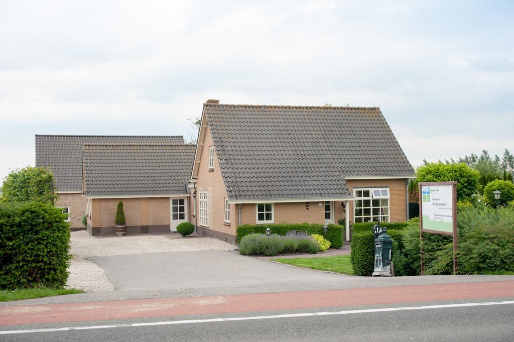Het Jaarsveldhof Bed & Breakfast Montfoort Екстериор снимка