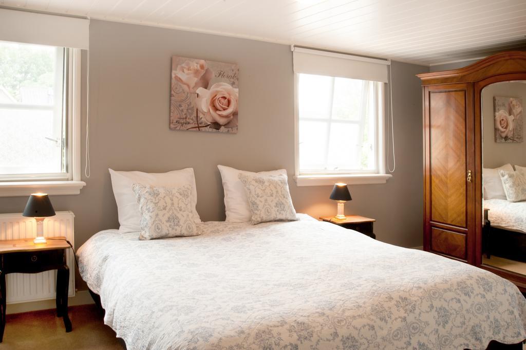 Het Jaarsveldhof Bed & Breakfast Montfoort Стая снимка